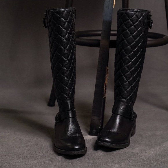 || Vince Camuto || High Quilted Black Boots - Picture 3 of 14